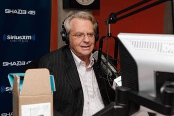 Preminuo kontroverzni američki TV voditelj Džeri Springer Preminuo kontroverzni američki TV voditelj Džeri Springer