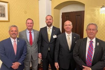 Nikolić u Vašingtonu: Obnova hladnoratovskih tenzija ugrožava stabilnost Crne Gore Nikolić u Vašingtonu: Obnova hladnoratovskih tenzija ugrožava stabilnost Crne Gore