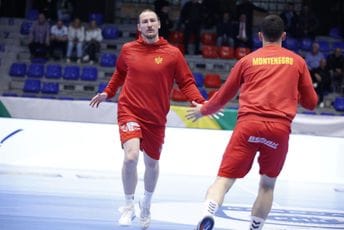 Crna Gora slavila u Prištini: Plasman osiguran, a za drugo mjesto borićemo se u nedjelju u "Morači" Crna Gora slavila u Prištini: Plasman osiguran, a za drugo mjesto borićemo se u nedjelju u "Morači"