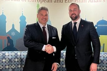 Nikolić s Eskobarom: Svi u Crnoj Gori koji rade na jačanju njenog euroatlanskog kredibiliteta Nikolić s Eskobarom: Svi u Crnoj Gori koji rade na jačanju njenog euroatlanskog kredibiliteta