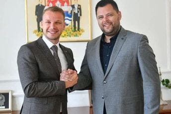 Kovačević ,,zaboravio“ da obavijesti javnost da je tražio bratimljenje sa Stanivukovićem