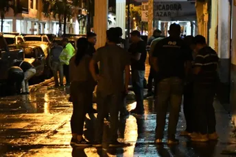 Ekvador: Napadači izašli iz kamiona i otvorili vatru, ubijeno najmanje 10 ljudi Ekvador: Napadači izašli iz kamiona i otvorili vatru, ubijeno najmanje 10 ljudi