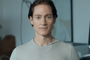 (VIDEO) Američki preduzetnik pokušava da vrati godine unazad (VIDEO) Američki preduzetnik pokušava da vrati godine unazad