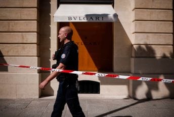 Na imanju silovatelja pronađeno sedam tijela: Među njima i dvije nestale tinejdžerke Na imanju silovatelja pronađeno sedam tijela: Među njima i dvije nestale tinejdžerke