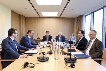 Evo šta piše u Deklaraciji o nestalim osobama koju su usvojili Vučić i Kurti Evo šta piše u Deklaraciji o nestalim osobama koju su usvojili Vučić i Kurti