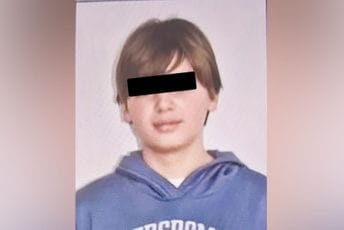 Beograd: Dječak ubica izveden iz psihijatrijske bolnice, svjedočiće na suđenju protiv svojih roditelja
