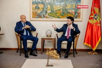 Abazović: Postignut dogovor, Aman otvara Sveti Stefan Abazović: Postignut dogovor, Aman otvara Sveti Stefan