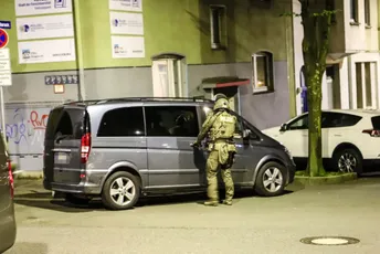 Uhapšeno oko 200 članova Ndrangete i lica povezanih sa njom Uhapšeno oko 200 članova Ndrangete i lica povezanih sa njom