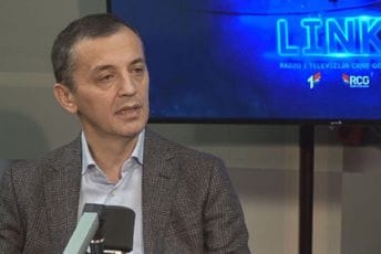 Bošković: Angažovao sam advokata zbog slučaja "Stanovi" Bošković: Angažovao sam advokata zbog slučaja "Stanovi"