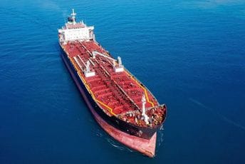 Iran zaplijenio još jedan tanker sa naftom u Hormuškom moreuzu Iran zaplijenio još jedan tanker sa naftom u Hormuškom moreuzu