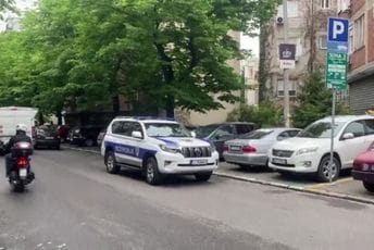 Beograd: Muškarac pucao na ženu dok je šetala psa Beograd: Muškarac pucao na ženu dok je šetala psa