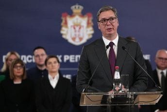 Vučić: Spreman sam da poginem, čekam kukavice da dođu da me ubiju