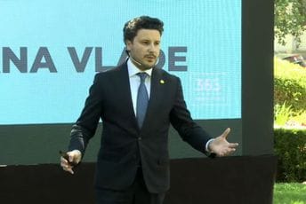 Abazović: Rezultati su nam spektakularni, radimo kao violina otkad su otišla dva ministra Abazović: Rezultati su nam spektakularni, radimo kao violina otkad su otišla dva ministra