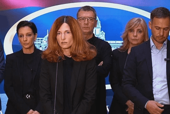 Opozicija u Srbiji najavila velike proteste Opozicija u Srbiji najavila velike proteste