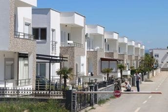 Nelegalno izgrađena 64 objekta, većina prodata Gradnja ne staje: Objekti Ivanovića u Donjem Štoju