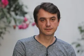 Da li jeziku treba vjerovati na riječ? Da li jeziku treba vjerovati na riječ?