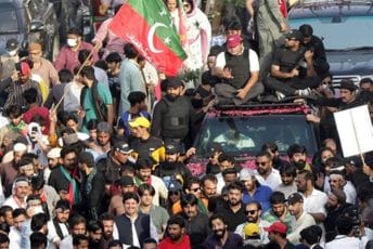 Učesnici mitinga u Pakistanu ubili čovjeka zbog navodnog bogohuljenja Učesnici mitinga u Pakistanu ubili čovjeka zbog navodnog bogohuljenja