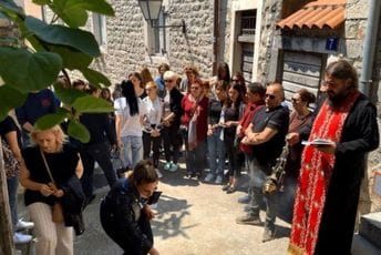 Novljani odali poštu stradalima u Srbiji Novljani odali poštu stradalima u Srbiji