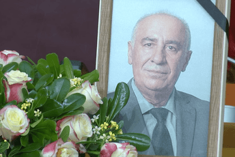 Krivokapić: Rifat je dualitet crnogorskog liderstva – borba neprestana, ali britko pero, njegova Crna Gora imala je snage da se izbori sa svim izazovima Krivokapić: Rifat je dualitet crnogorskog liderstva – borba neprestana, ali britko pero, njegova Crna Gora imala je snage da se izbori sa svim izazovima