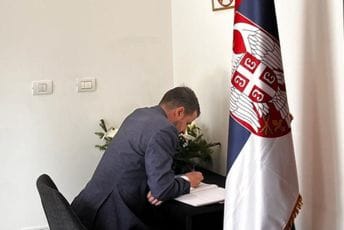 Milatović: Crna Gora je mislima uz Srbiju i njen narod Milatović: Crna Gora je mislima uz Srbiju i njen narod