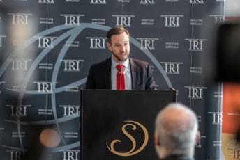 Zemlje Zapadnog Balkana ne smiju ignorisati izazove koji stoje na putu njihovog demokratskog razvoja Zemlje Zapadnog Balkana ne smiju ignorisati izazove koji stoje na putu njihovog demokratskog razvoja