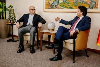 Abazović se sastao sa investitorima iz kompanije Bigova Bay Abazović se sastao sa investitorima iz kompanije Bigova Bay