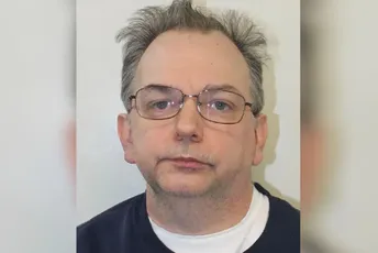 Sve se dogodilo u praskozorje: Menadžer hotela ušao gostu u sobu i sisao mu nožne prste Sve se dogodilo u praskozorje: Menadžer hotela ušao gostu u sobu i sisao mu nožne prste