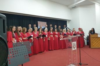 Gradski hor Bijelo Polje oduševio sarajevsku publiku Gradski hor Bijelo Polje oduševio sarajevsku publiku