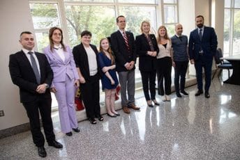 Đurović na Univerzitetu "Džordž Vašington": Veliko interesovanje za unutrašnje prilike u Crnoj Gori Đurović na Univerzitetu "Džordž Vašington": Veliko interesovanje za unutrašnje prilike u Crnoj Gori