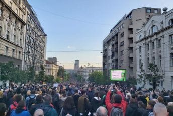 (FOTO, VIDEO) „Srbija protiv nasilja“: U toku veliki protest u Beogradu