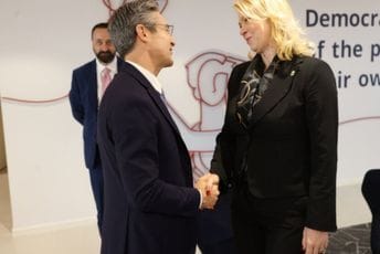 Đurović: Podsticanje napretka u lokalnim samoupravama ostaće prioritet u godinama pred nama Đurović: Podsticanje napretka u lokalnim samoupravama ostaće prioritet u godinama pred nama