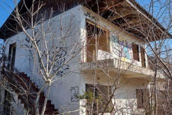 Dedić: Izdajemo zapuštene objekte koji nijesu u funkciji Dedić: Izdajemo zapuštene objekte koji nijesu u funkciji