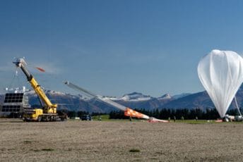 NASA lansirala balon veličine fudbalskog stadiona NASA lansirala balon veličine fudbalskog stadiona