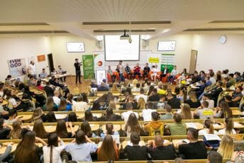 Kompanije pružile mentorsku i finansijsku podršku mladim preduzetnicima na Univerzitetu Donja Gorica (VIDEO) Kompanije pružile mentorsku i finansijsku podršku mladim preduzetnicima na Univerzitetu Donja Gorica (VIDEO)