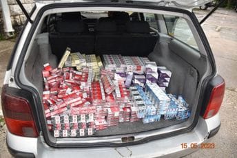 Na graničnom prelazu Ilino brdo zaplijenjene cigarete: Uhapšena jedna osoba
