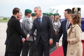 Đukanović doputovao u Berlin Đukanović doputovao u Berlin