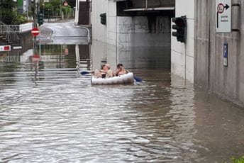 Velike poplave u Italiji: Evakuisano više od 900 ljudi Velike poplave u Italiji: Evakuisano više od 900 ljudi