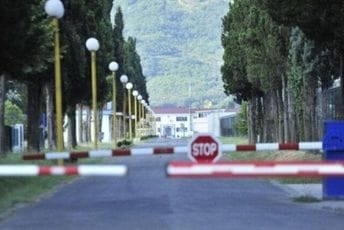 Lambuliću, Ojdaniću i Peroviću produžen pritvor Lambuliću, Ojdaniću i Peroviću produžen pritvor