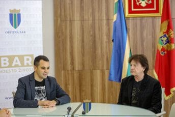 Raičević: Sve je spremno za spektakularnu proslavu Dana nezavisnosti; Čolić poručio da se raduje koncertu Raičević: Sve je spremno za spektakularnu proslavu Dana nezavisnosti; Čolić poručio da se raduje koncertu