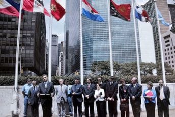 Sjećanje na crnogorsku diplomatiju u vrijeme obnove nezavisnosti ISTORIJA: Dan kada je podignuta crnogorska zastava na Ist Riveru, 28. jun 2006.