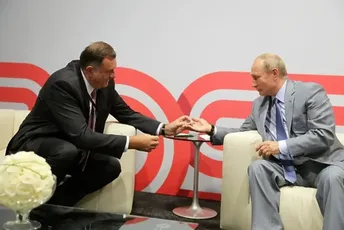 Dodik će Putinu u Moskvi uručiti Orden za zasluge RS-a Dodik će Putinu u Moskvi uručiti Orden za zasluge RS-a