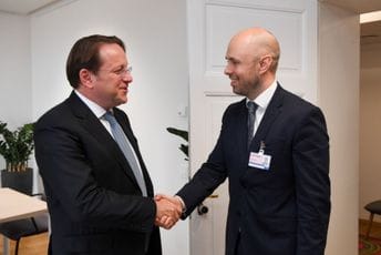 Radulović sa Varheljijem: Značajni rezultati u borbi protiv organizovanog kriminala i korupcije jedno od glavnih postignuća Vlade Radulović sa Varheljijem: Značajni rezultati u borbi protiv organizovanog kriminala i korupcije jedno od glavnih postignuća Vlade