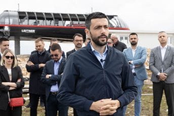 Živković: Prethodne dvije vlade zaustavile razvoj sjevera, tražimo povjerenje od građana kako bismo Cmiljaču i Đalovića pećinu priveli namjeni Živković: Prethodne dvije vlade zaustavile razvoj sjevera, tražimo povjerenje od građana kako bismo Cmiljaču i Đalovića pećinu priveli namjeni