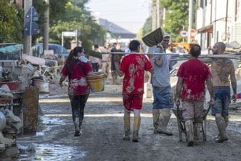 Italija: Poplavljena područja dobiće pomoć u iznosu od dva miliona eura Italija: Poplavljena područja dobiće pomoć u iznosu od dva miliona eura