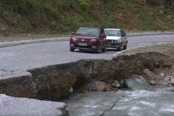 Mojkovac: Do sela vode dva puta, a nijedan nije prohodan Mojkovac: Do sela vode dva puta, a nijedan nije prohodan