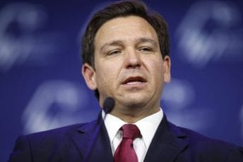 Ron Desantis potvrdio da se kandiduje za predsjednika SAD Ron Desantis potvrdio da se kandiduje za predsjednika SAD