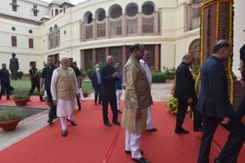 Indija dobija novi parlament Indija dobija novi parlament