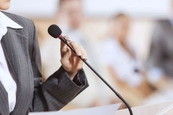 Žena na čelu samo jedne od 15 izbornih lista Žena na čelu samo jedne od 15 izbornih lista