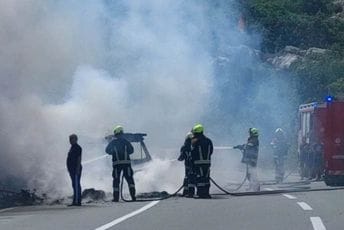 Zapalio se kamper na putnom pravcu Podgorica - Cetinje