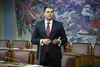 Anđušić: Poraz Deripaske na sudu pokazao da su  vlade DPS-a u slučaju privatizacije KAP postupale zakonito
